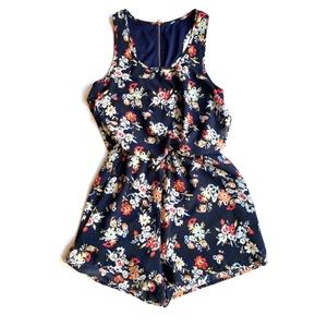{ xhilaration } Floral Romper Sz M